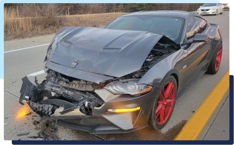 ford mustang sold to carbrain FRONT END OF VEHICLE MODERATELY CAVED DUE TO COLLISON